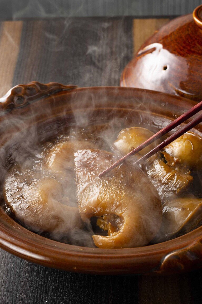 はふはふ。なめらかに喉を滑り落ちるフカヒレ。幸せにしばし浸る。