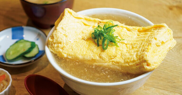 「京 だし巻き丼」1,210円は昼限定、鶏そぼろ入りのしょうがあんかけ仕立て。明太子、肉そぼろ、鰻などをのせたヴァージョンも。