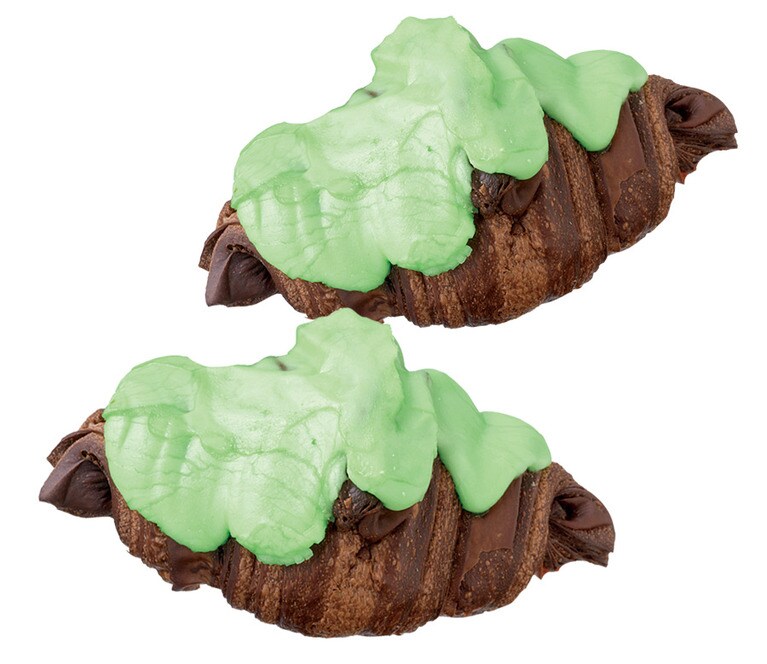 【BOUL'ANGE 池袋東武店】チョコミントクロワッサン 各280円。