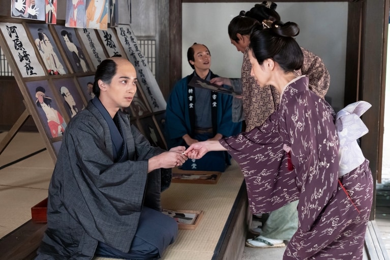 大河ドラマ『べらぼう～蔦重栄華乃夢噺～』第46回「曽我祭の変」の場面カット。（C）NHK