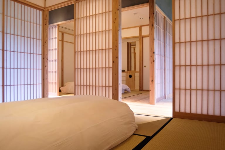 迷子になりそうな入り組んだ作り。建物の全貌がつかみづらいのもしらかば荘の魅力。