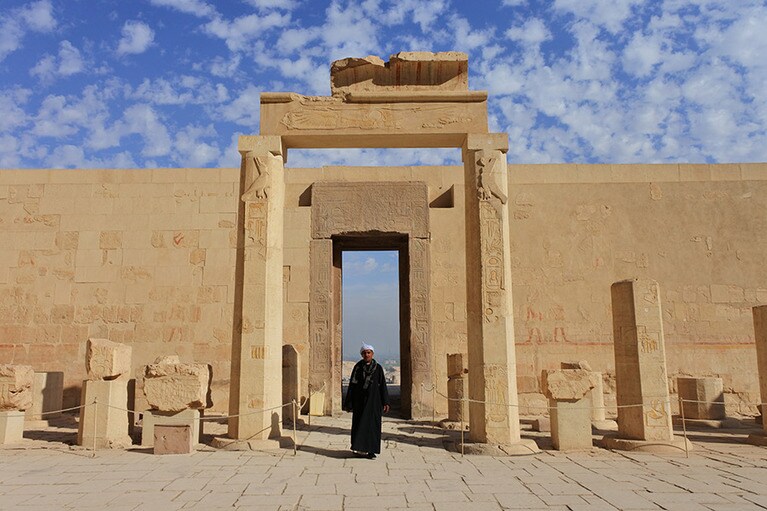 3階建ての構造で、それぞれの階にテラスがある。