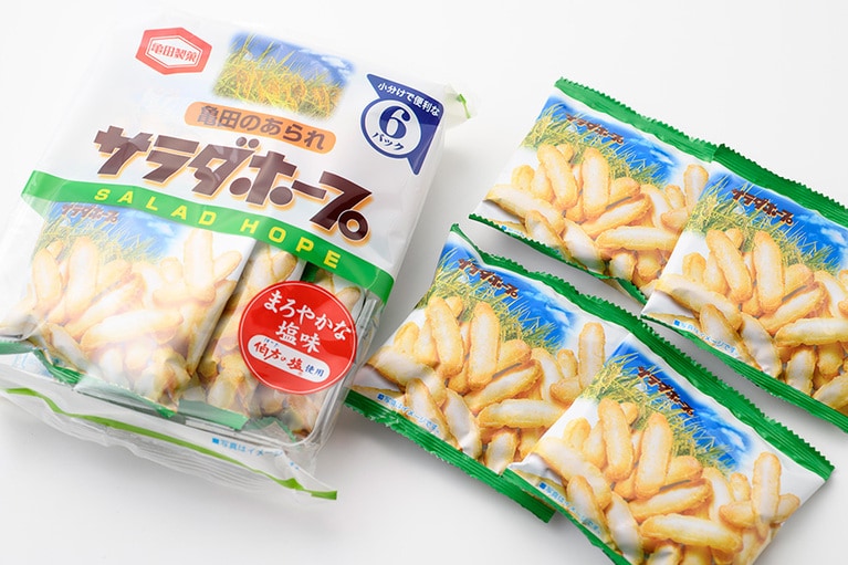 【新潟県】亀田製菓の「サラダホープ」220円(15g×6袋)。※参考小売価格