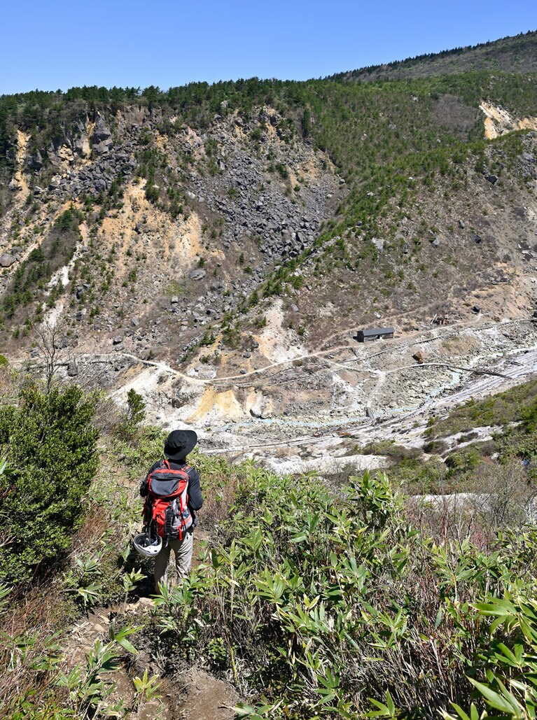 絶景を眺める(ふりをして休む)。映画みたいな風景。