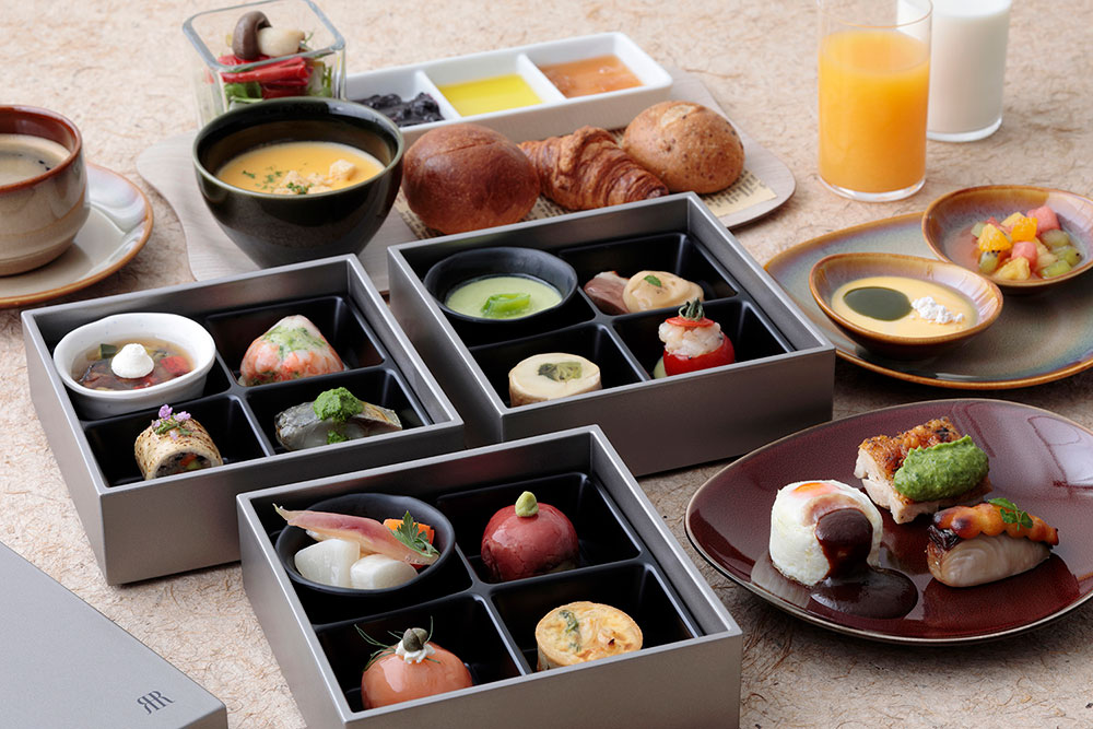 【リーガグラン京都】「Dining & Lounge KOTONA」の“お重箱朝食”のイメージ。