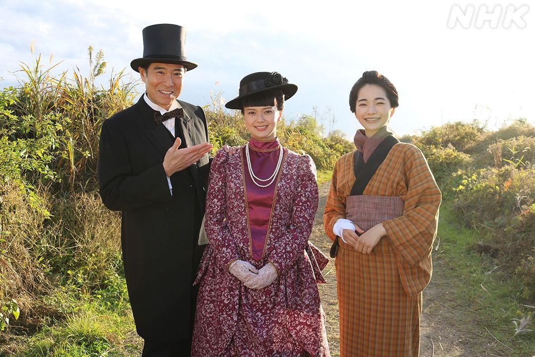 （左から）高嶋政宏、多部未華子、見上愛（『風、薫る』公式Instagramより）