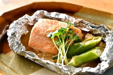 ソンイさんの美しさを支える ノルウェーサーモンで食卓を華やかに