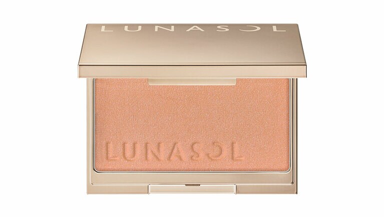 ルナソル カラーリングシアーチークス(グロウ) EX05 Cinnamon Veil。