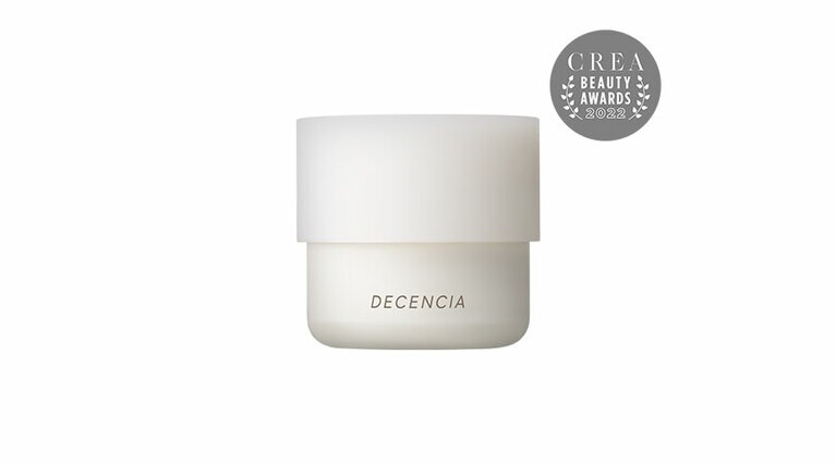 クリーム 30g 6,380円、リフィル 6,050円／ディセンシア