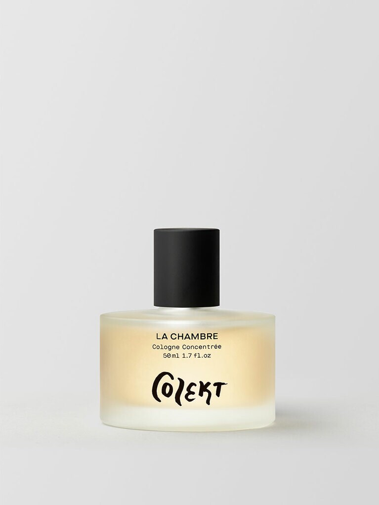 ピンクペッパーやラベンダーの爽やかさと、オスマンサスなどのオリエンタルな香りが織りなす、クリーンでミルキーなフレグランス。LA CHAMBRE 50ｍL 39,050円。