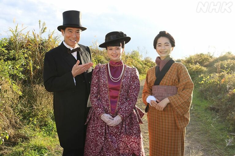 （左から）高嶋政宏、多部未華子、見上愛（『風、薫る』公式Instagramより）