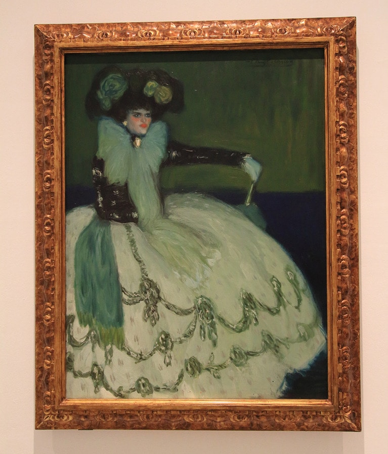 スペインを代表する画家、パブロ・ピカソが、青の時代と呼ばれる1901年に描いた「青衣の女」。20歳の時の作品だ。