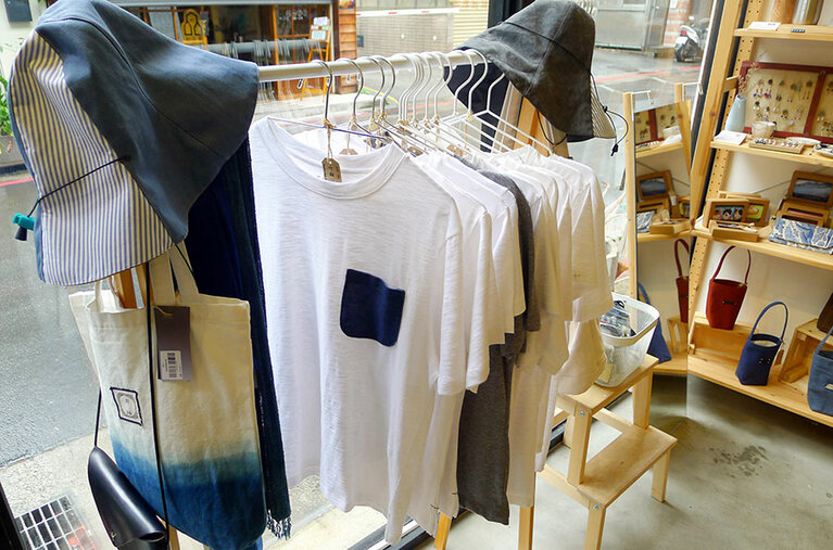 一日が終わったら、ポケットの内側を覗き、自分自身に問いかけてみて！　とのこと。