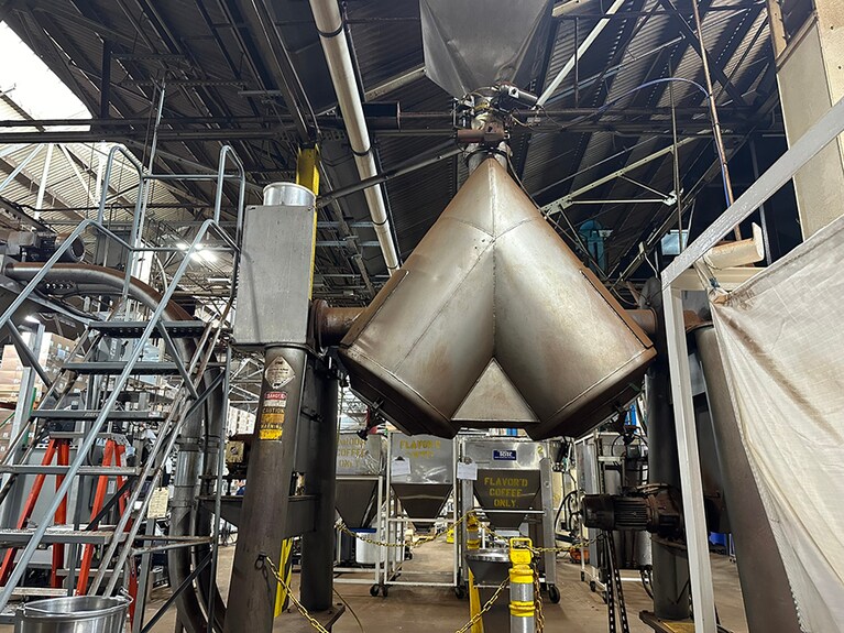 フレーバーを付ける機械。