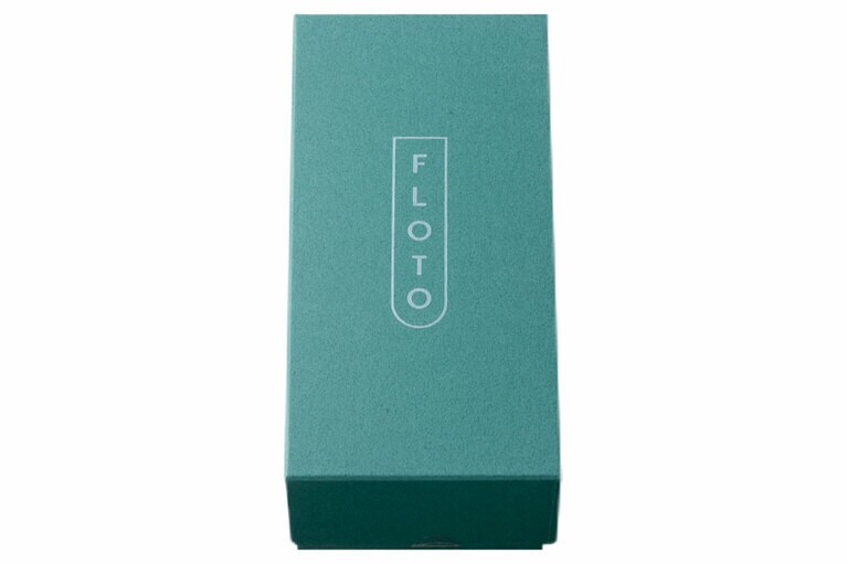 バターサンドBOX (ラムレーズン＆ピスタチオグリオット)〈各3個入り〉2,204円／FLOTO