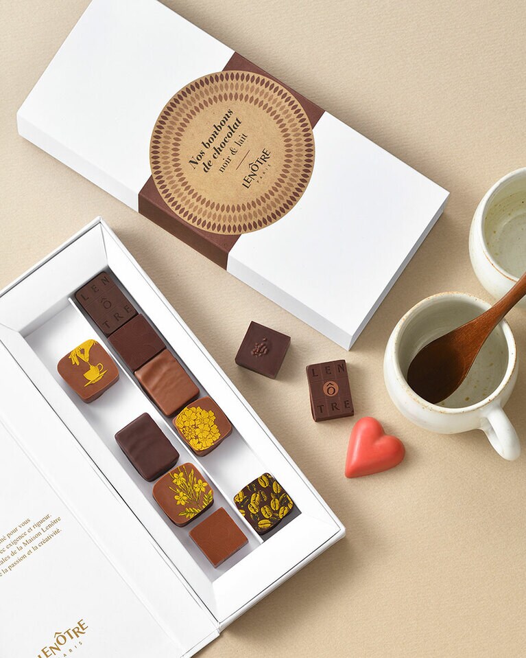 「プラリネ・ガナッシュアソート12個入」。