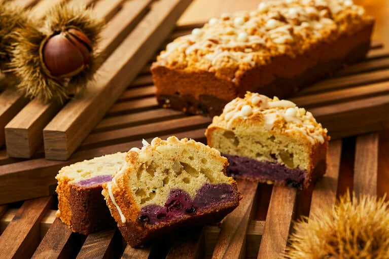 「カシス＆マロンパウンドケーキ」2,900円。