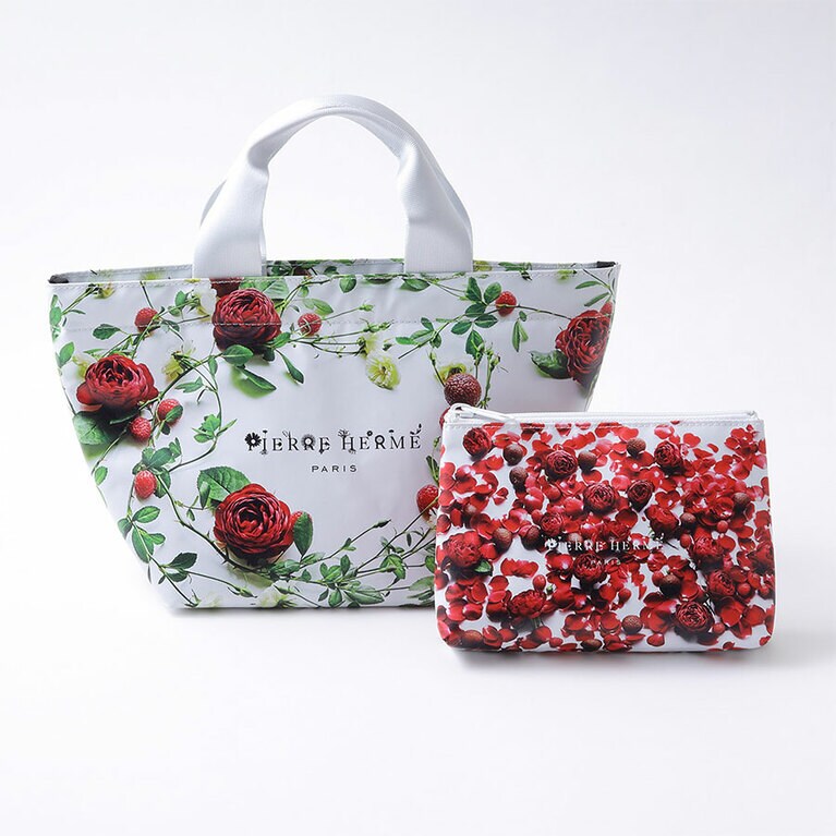 左から：サック ド フルール イスパハン 高さ19cm×幅32cm×マチ15cm 6,050円、トゥルース ド フルール イスパハン 高さ12.5cm×幅18cm×マチ3.6cm 4,180円。