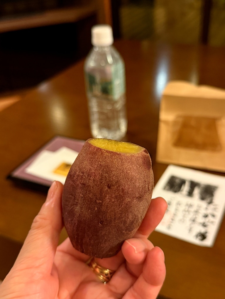 とろりとして甘いさつまいも。季節によって旬の品種に変えているという。