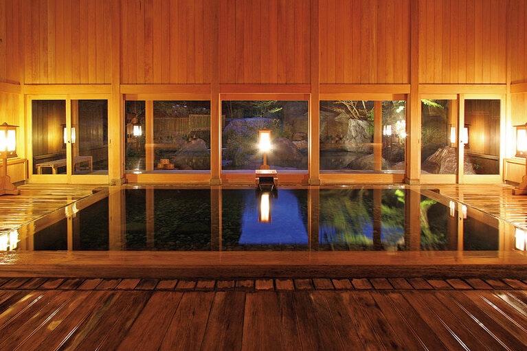 【法師温泉 長寿館】