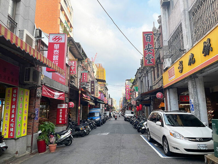 人気のお土産店などが多数並ぶ迪化街は、台北旅行の必訪スポット。