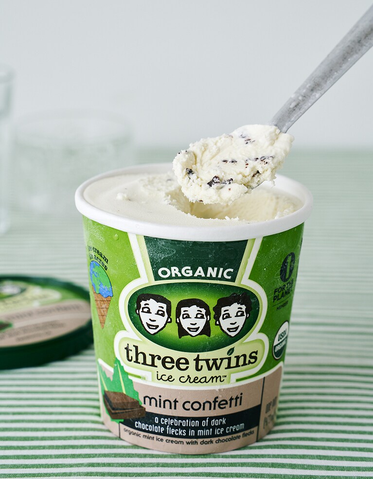 mint confetti(ミント コンフェッティ) パイントサイズ 473ml(3～4人分) 1,200円／Three Twins Ice Cream 代官山店