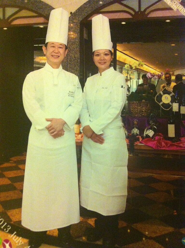 デザートやお菓子のコンサルティングを手掛ける、豪華客船の船内で。