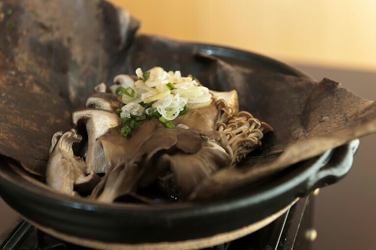 ふんわりとした信州味噌の香りが身体を目覚めさせ、食欲を誘う朝食。