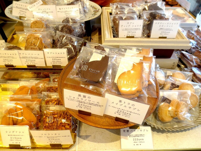 サブレやクッキーが並ぶコーナー。