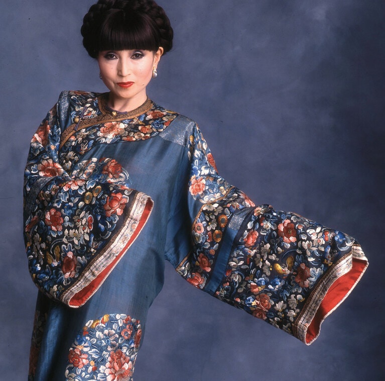 清の時代に作られたと推察される宮廷服。