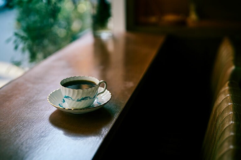 日本好きのオーナーが営む、渋くておしゃれなオゥカーコーヒーバーで休憩／owooker coffee bar（オゥカーコーヒーバー／오우커커피바）