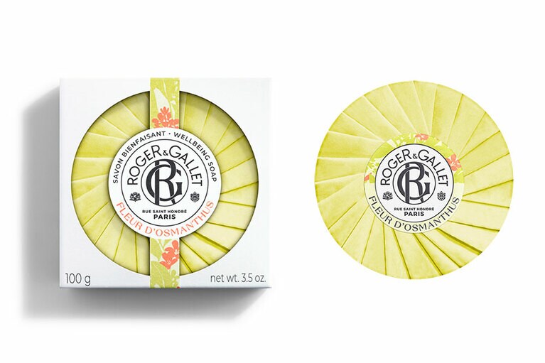 肌タイプを選ばず、顔にも体にも使える大人気ソープ。エデト酸塩不使用、ほぼ100％植物由来成分ベースの肌に優しい処方で、つっぱらない。香りは全8種類。ロジェ・ガレ サボン パフュメ オスマンティウス 100g 1,540円／ブルーベル・ジャパン
