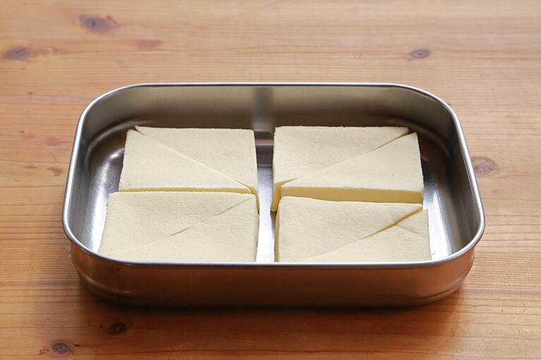 戻してからカットするときれいに切ることができる。