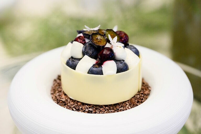 テイクアウト 1,058円、イートイン 1,078円。【販売期間】販売中～7月6日（木）。