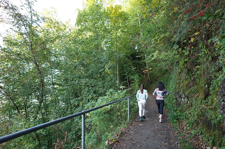 チャペルのすぐ脇からハイキングを楽しむ。