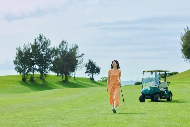 貸し切りのアクティビティだから、ドレスコードも他のプレーヤーへの遠慮も無用で、自分らしくゴルフを楽しむことができる。