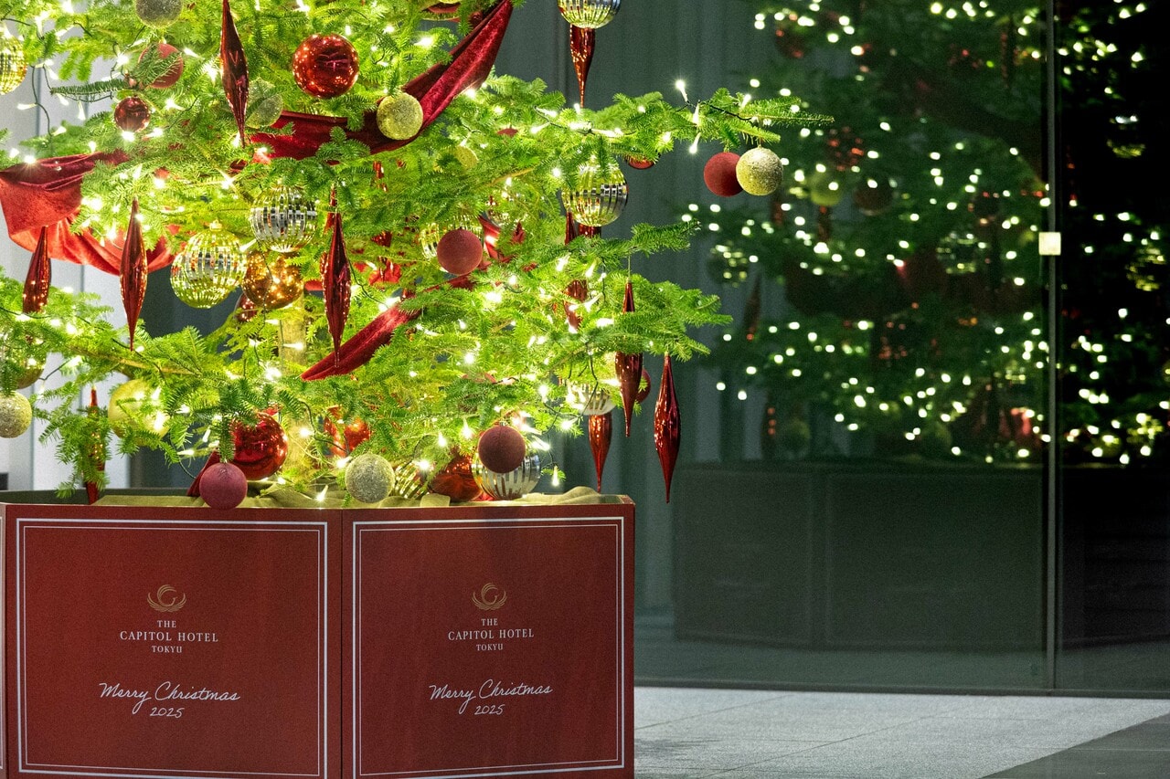 すみずみまでオーナメントが。