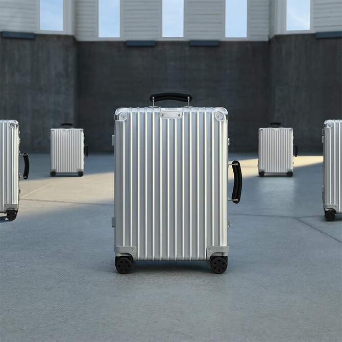 リモワ】スーツケースが表現する至高の芸術！ “エンジニアリング“を