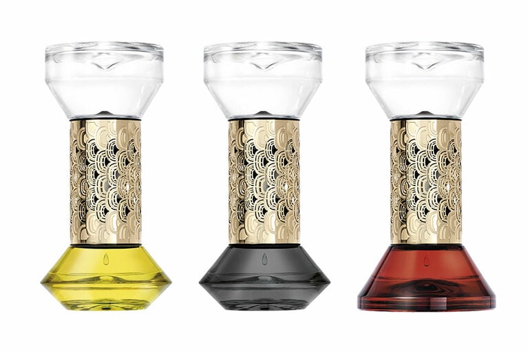 砂時計型ディフューザー 各22,000円。