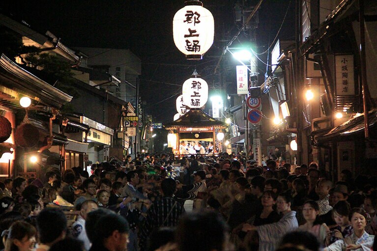 郡上おどり。
