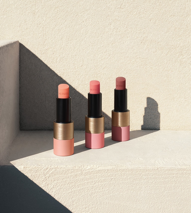 ローズ・エルメス ローズ ア レーヴル3色 各8,030円(税込) ©Joaquin Laginge