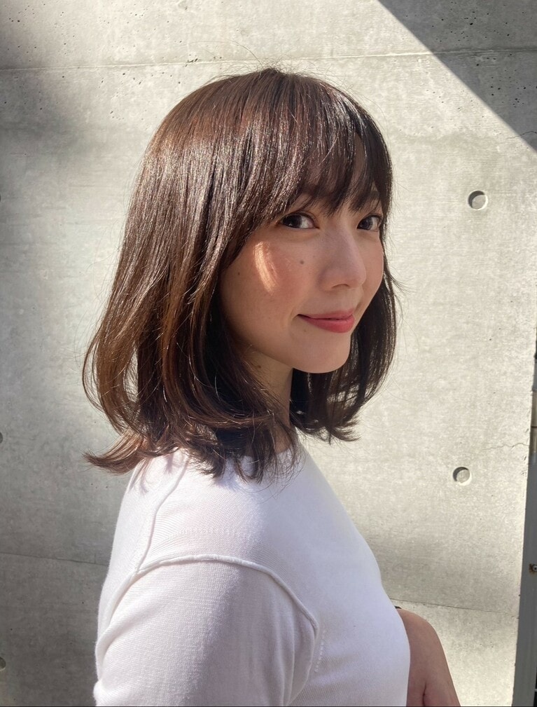 きちんと感も演出できるエアリーボブ。