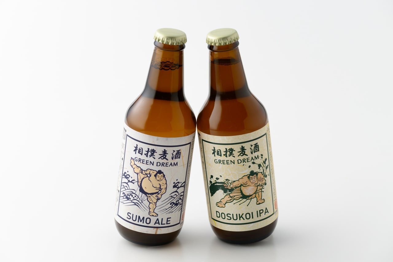 相撲麦酒 各900円（330ml）左から：SUMO ALE、DOSUKOI IPA。