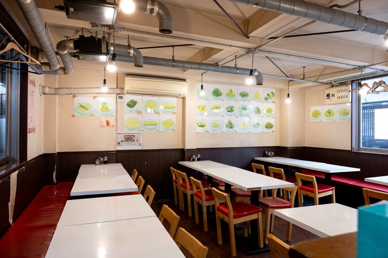 広々とした2階ではゆったりとくつろげます。