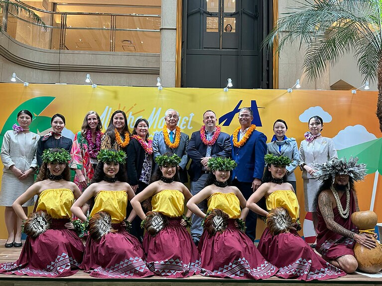 プレスイベントでの集合写真。