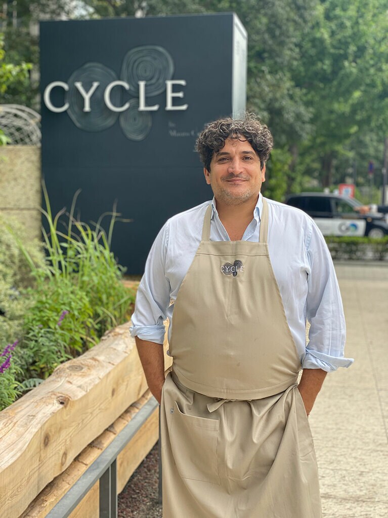 笑顔がチャーミングな世界最高峰シェフ、マウロ・コラグレコさん。