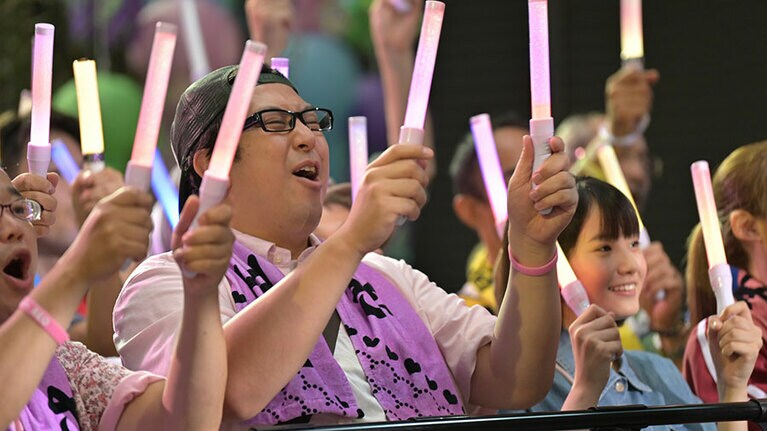 ©️平尾アウリ・徳間書店／「劇場版 推しが武道館いってくれたら死ぬ」製作委員会