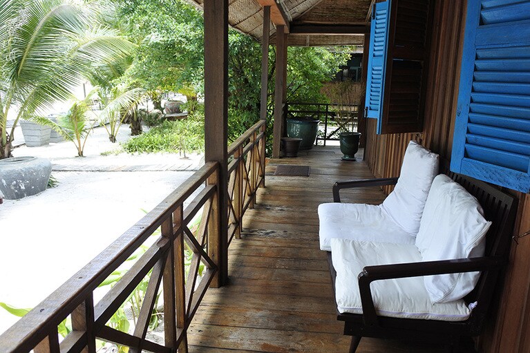 ソクサンビーチリゾートの「シービューシャレー」。昨日は雨のカーテンに覆われていたのが、ウソのよう。