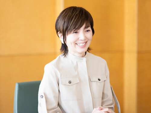 「生まれ変わったらBLACKPINKになりたい！」「朝のルーティンは銅の鍋で…」CREA創刊35周年企画「35Questions」に渡辺満里奈が登場！