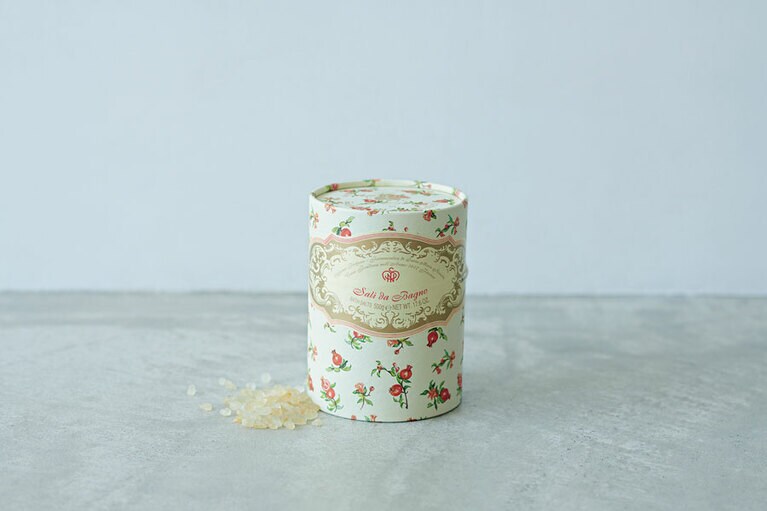 Santa Maria Novella バスソルト ザクロ 500g 7,000円／サンタ・マリア・ノヴェッラ銀座